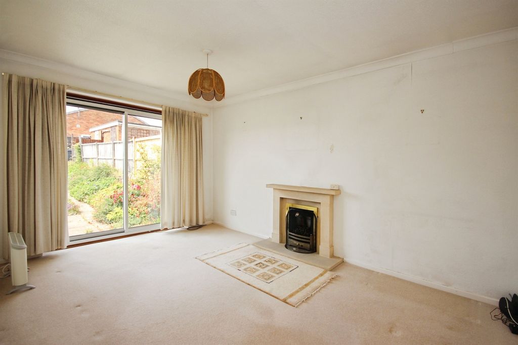 Property photo 3 of 16