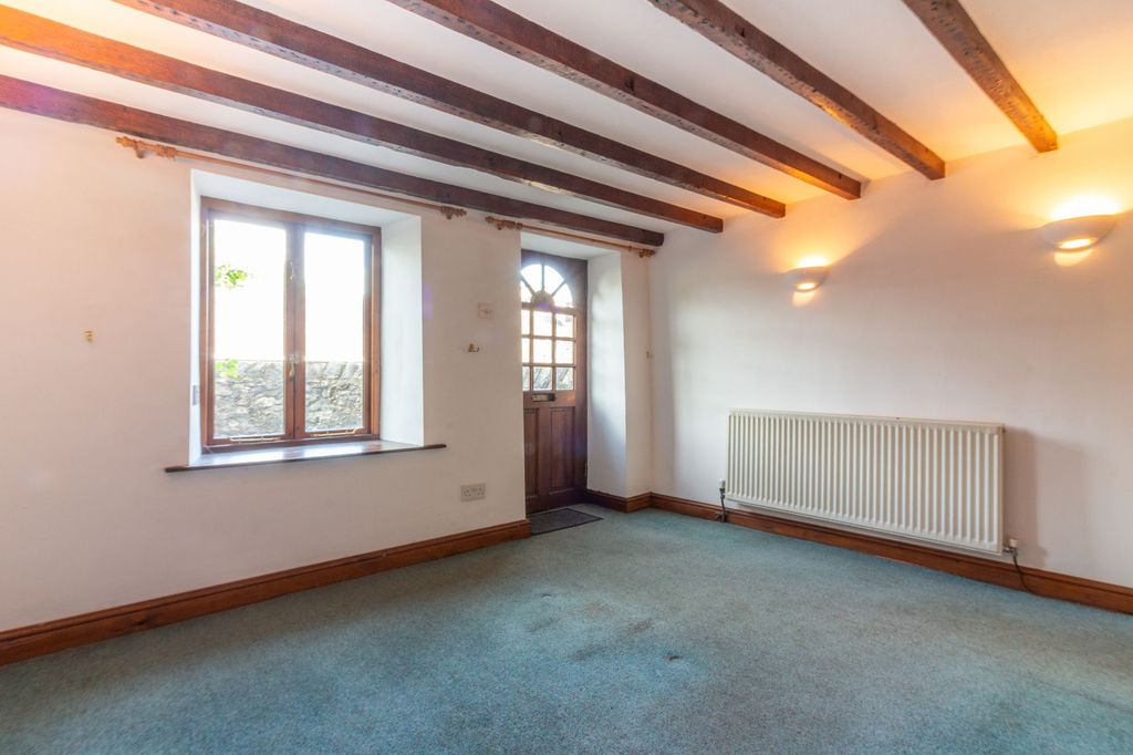 Property photo 3 of 23