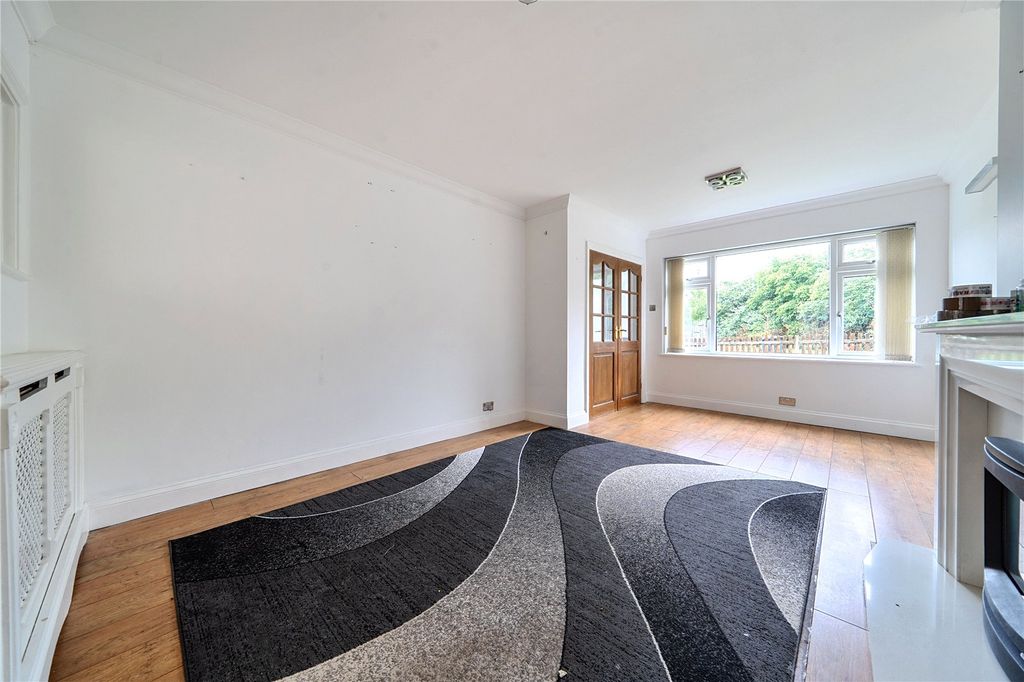 Property photo 3 of 21 Picture No. 24