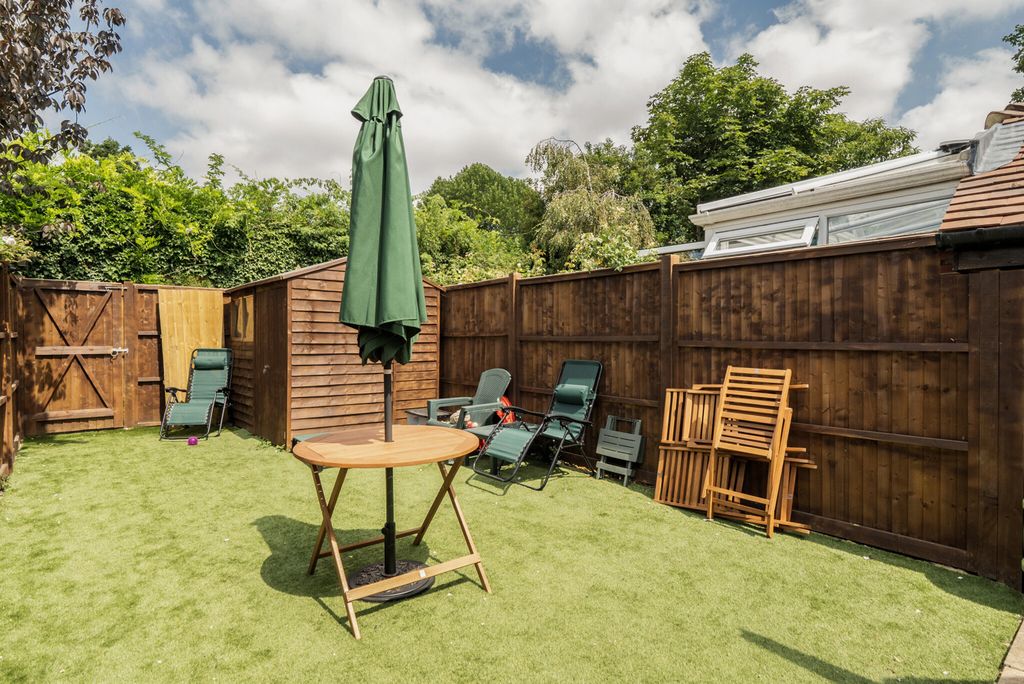 Property photo 2 of 15 1494367-19-6A5773...
