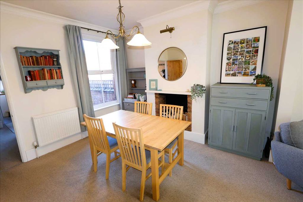 Property photo 3 of 22