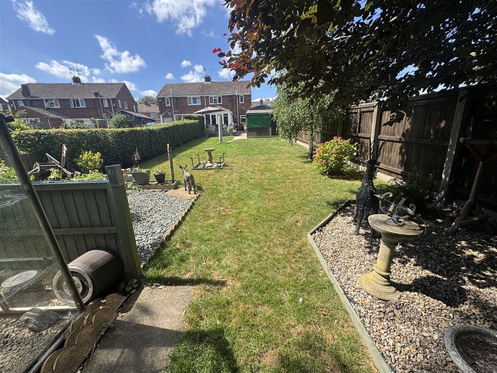 Property photo 2 of 24
