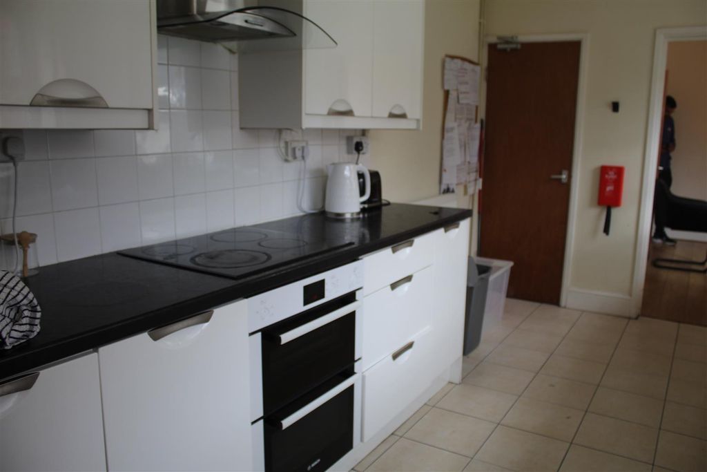 Property photo 2 of 27 Img_2413.Jpg