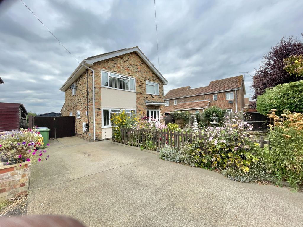 Property photo 1 of 34