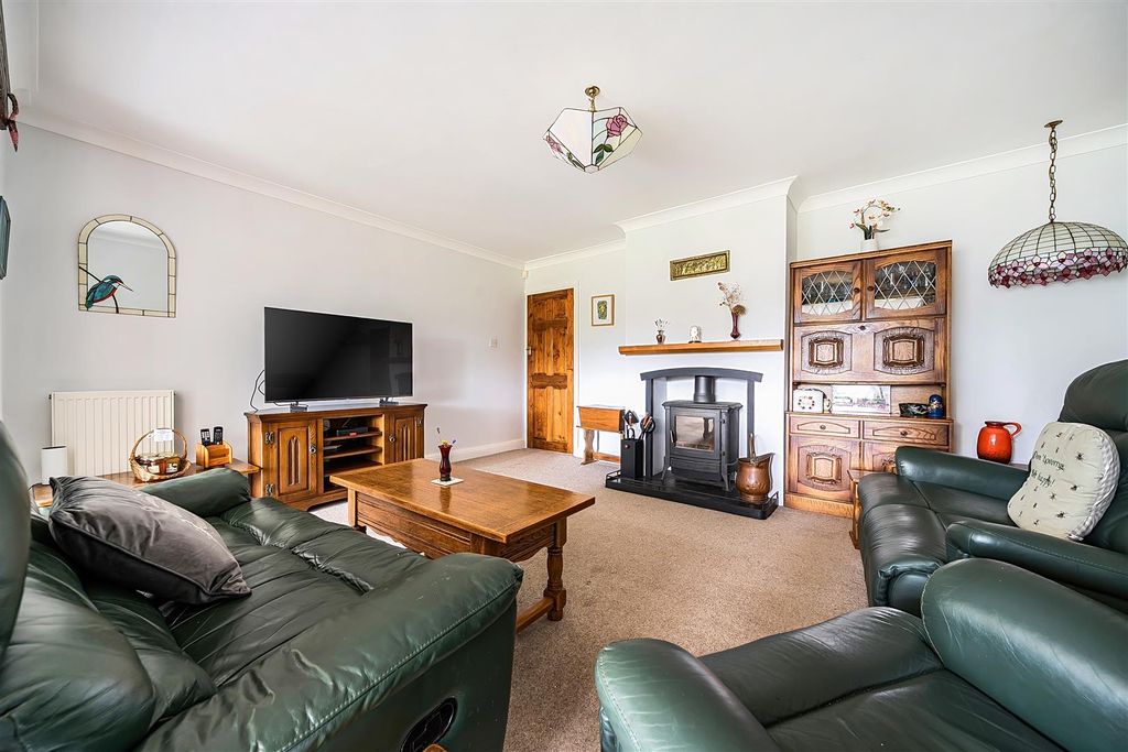 Property photo 2 of 25 1376906-19-69134824c50Bc.Jpg