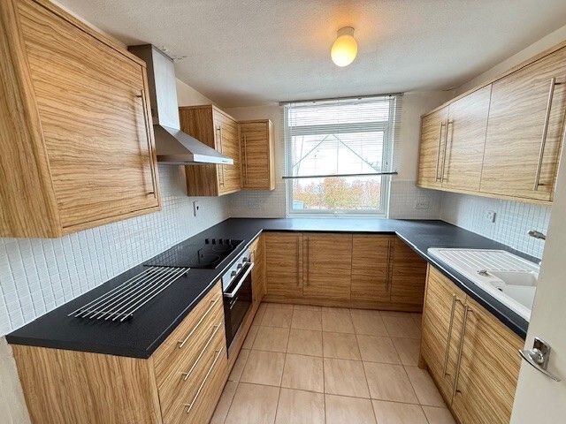 Property photo 2 of 8 Picture No. 04