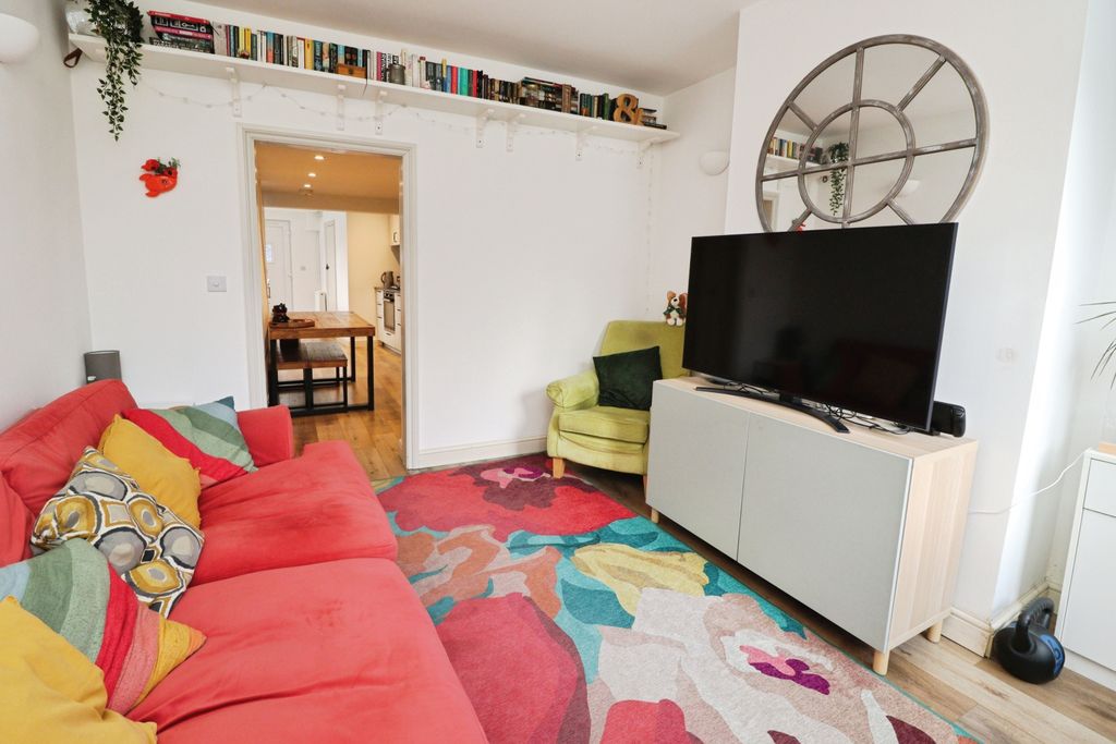 Property photo 2 of 15