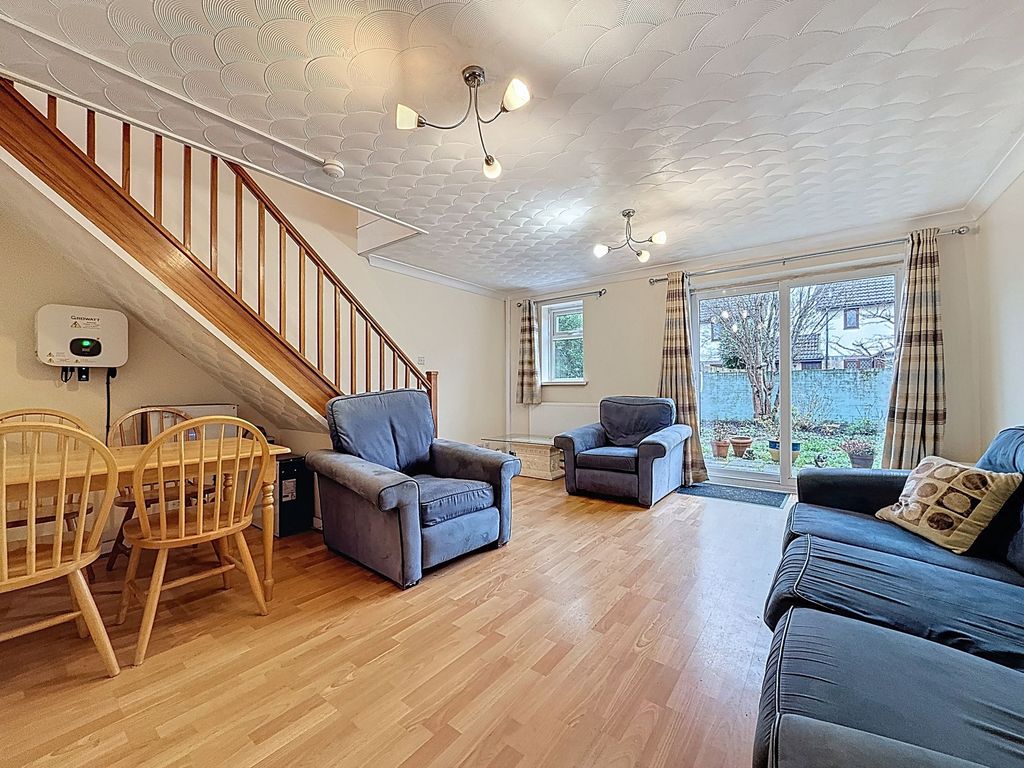 Property photo 2 of 14 Living Room