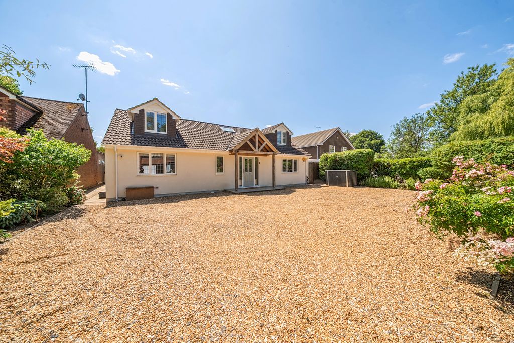 Property photo 1 of 24