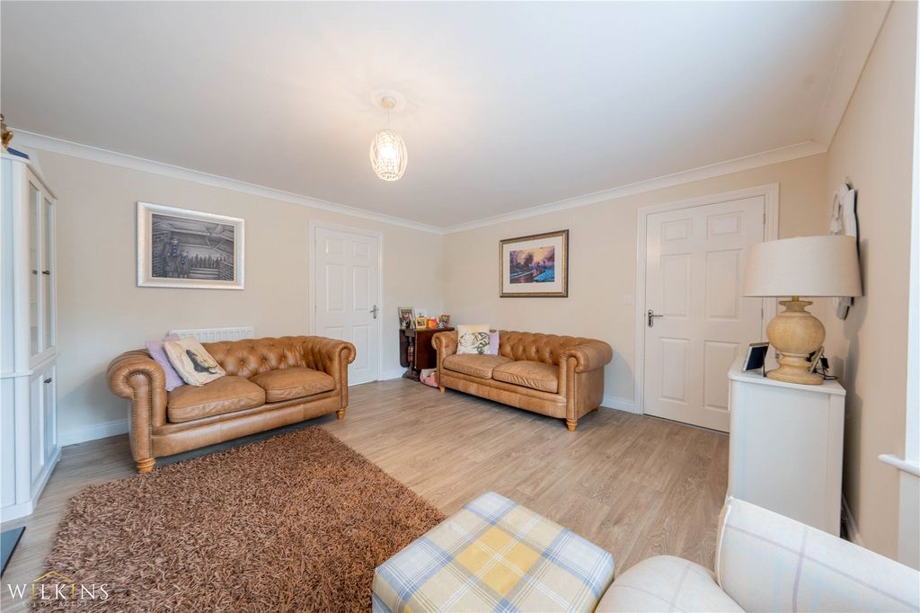 Property photo 3 of 32 Picture No. 31