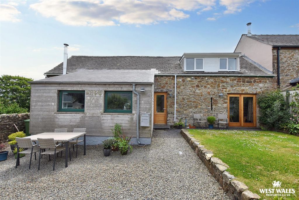 Property photo 1 of 42 Fb6 (1).Jpg