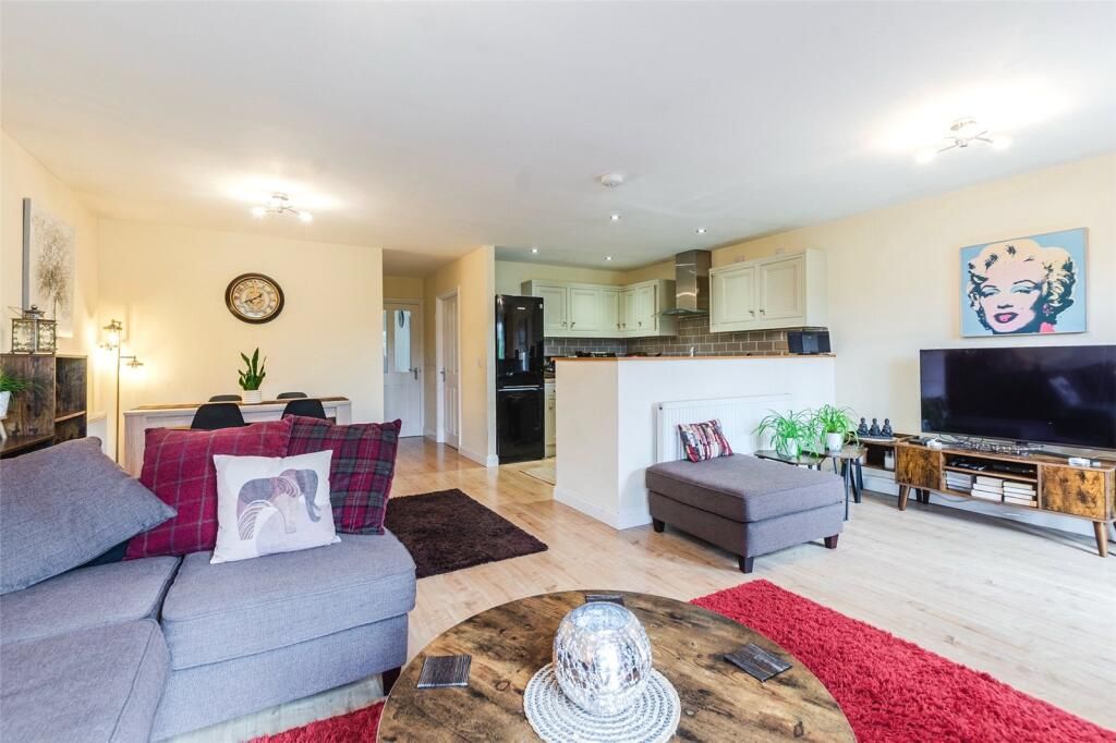 Property photo 2 of 16