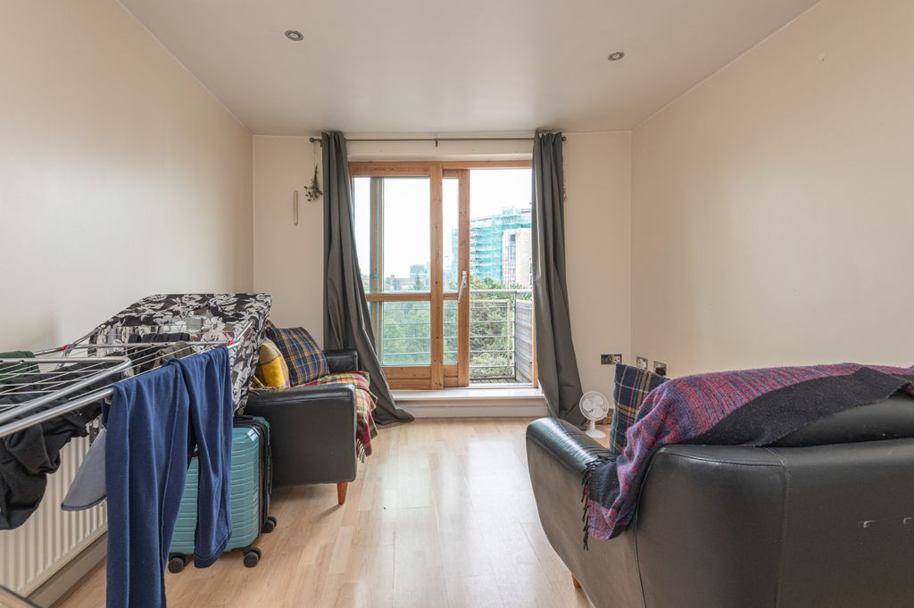 Property photo 2 of 24