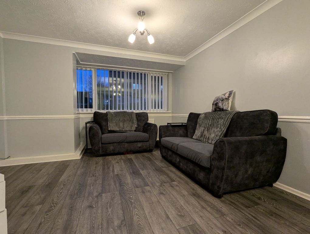 Property photo 3 of 10 Photograph 3