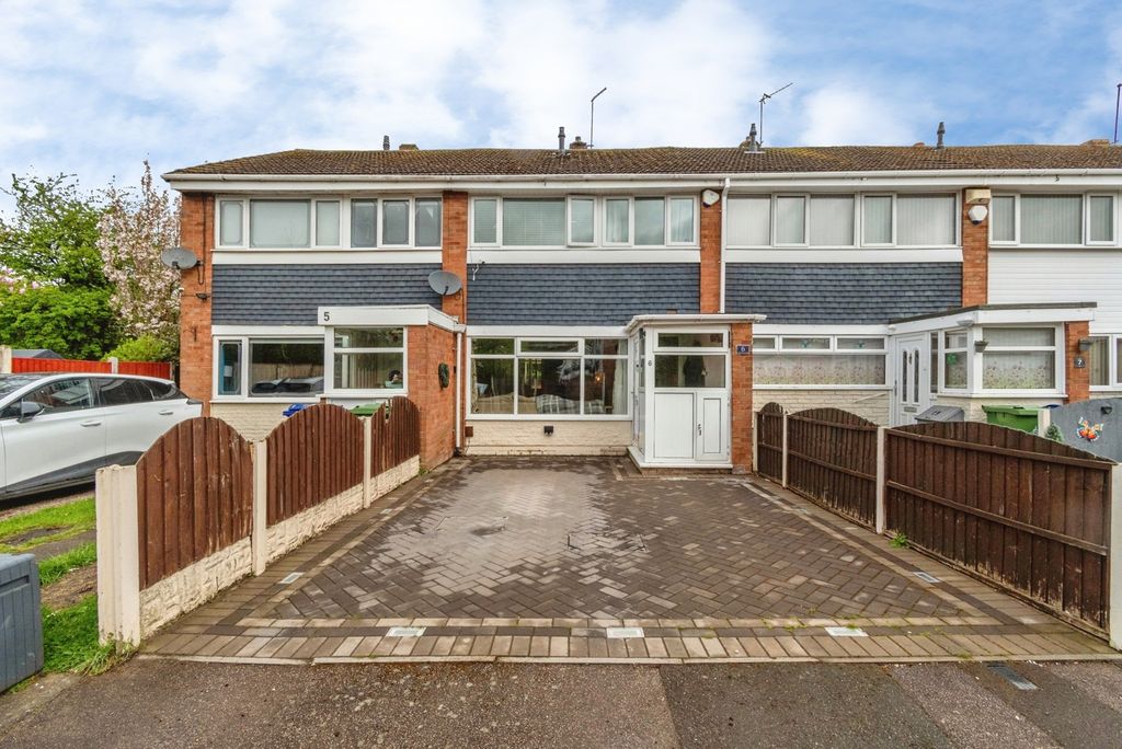 Property photo 1 of 19 Front