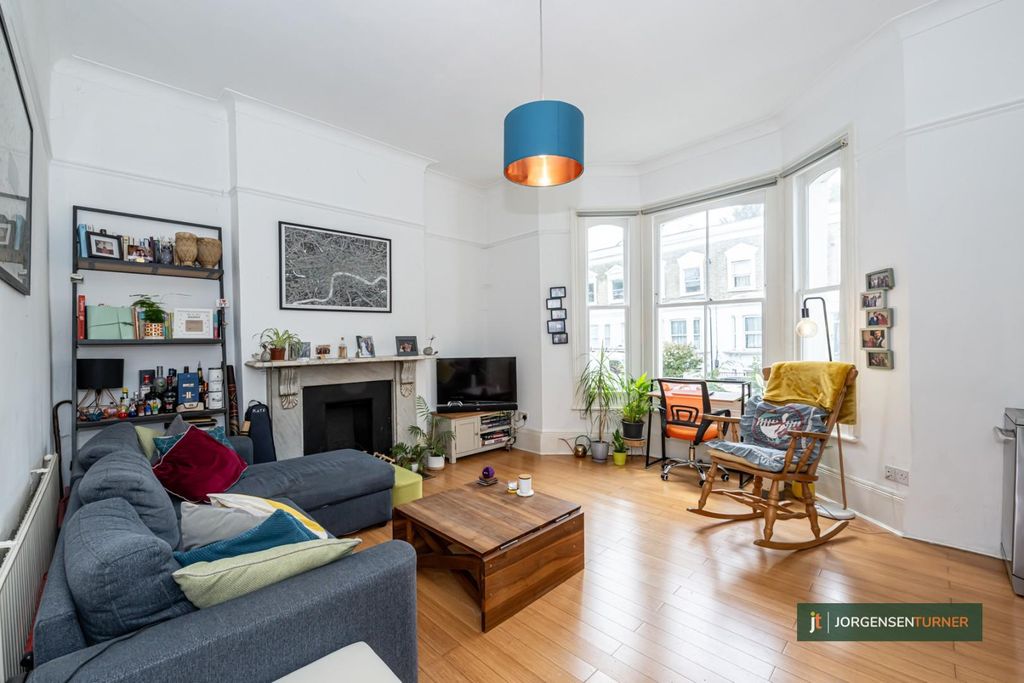 Property photo 1 of 7