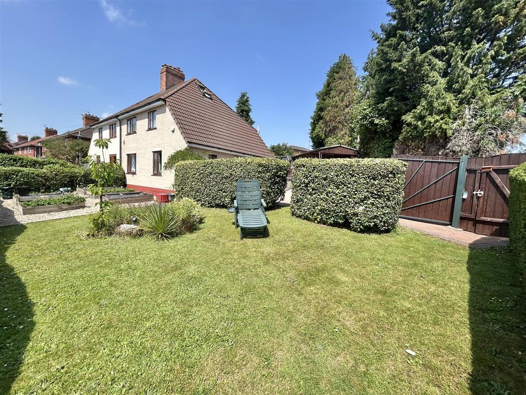Property photo 3 of 28