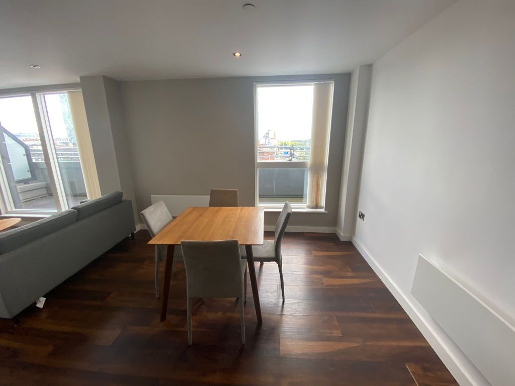 Property photo 2 of 8