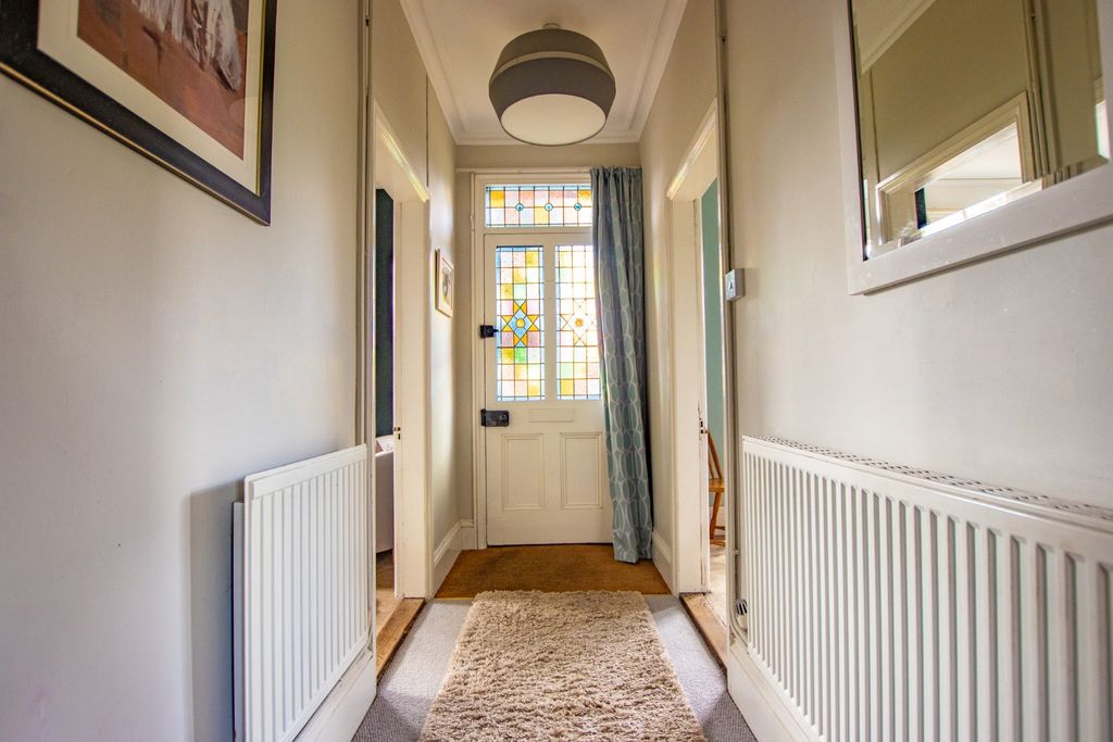Property photo 3 of 35 4496586