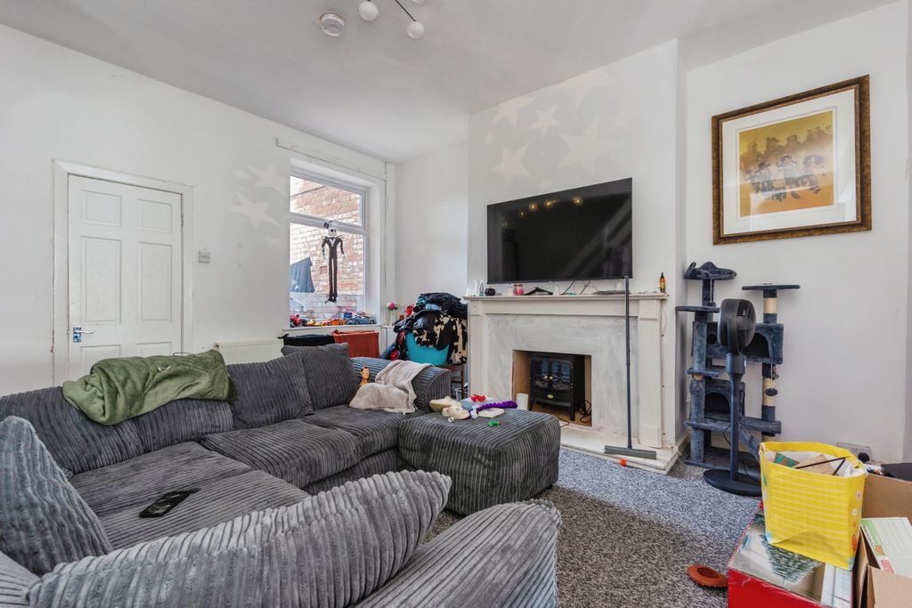 Property photo 3 of 15