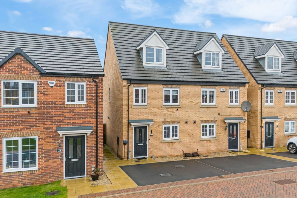 Property photo 1 of 25