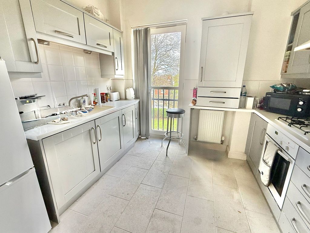 Additional image 6 of 2 bed flat for saleLowbridge Walk, Bilston WV14
