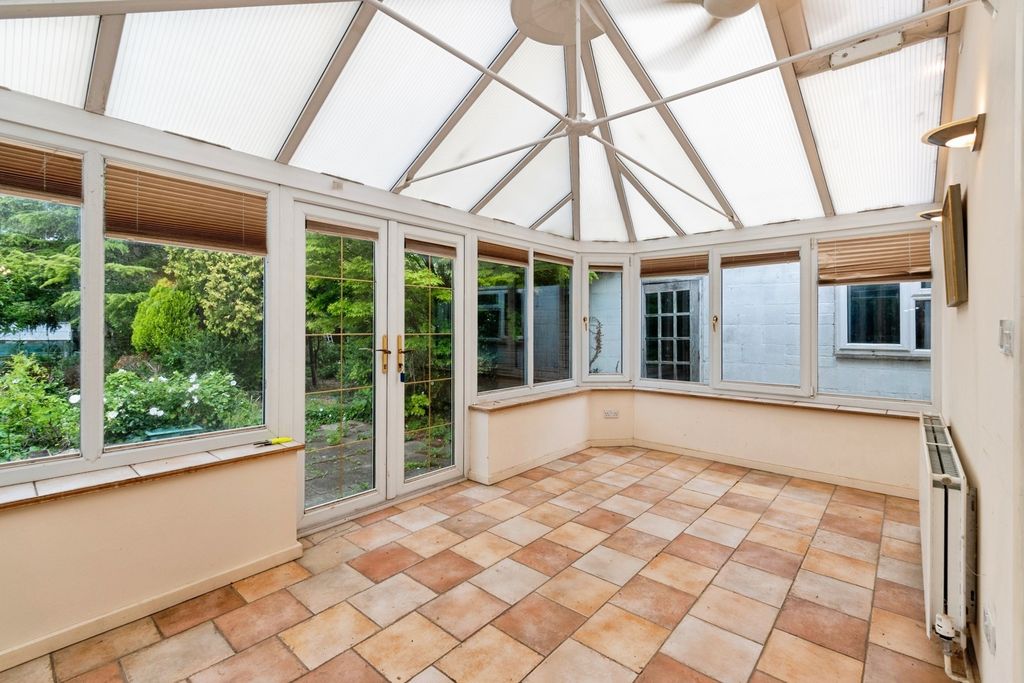 Property photo 2 of 40 Pbox-Img.Jpg