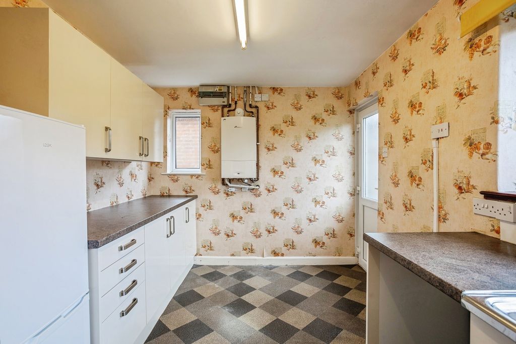 Property photo 3 of 16 Photo
