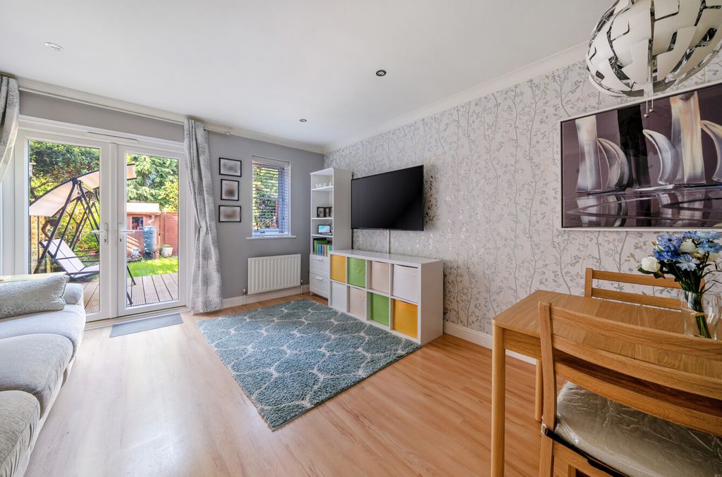 Property photo 2 of 19 1459746-4-6A10174...