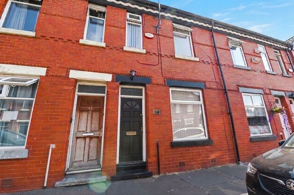 Property photo 2 of 11