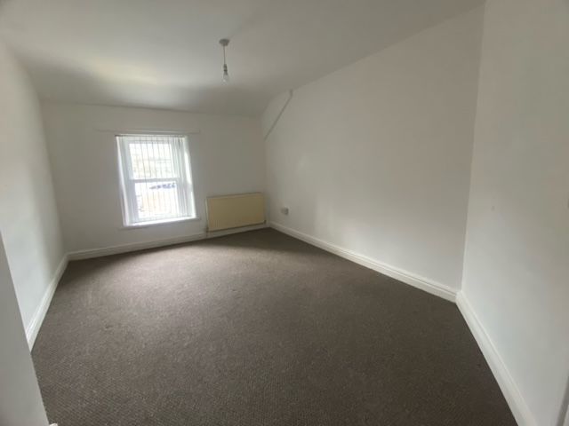 Property photo 3 of 10 Bedroom 1