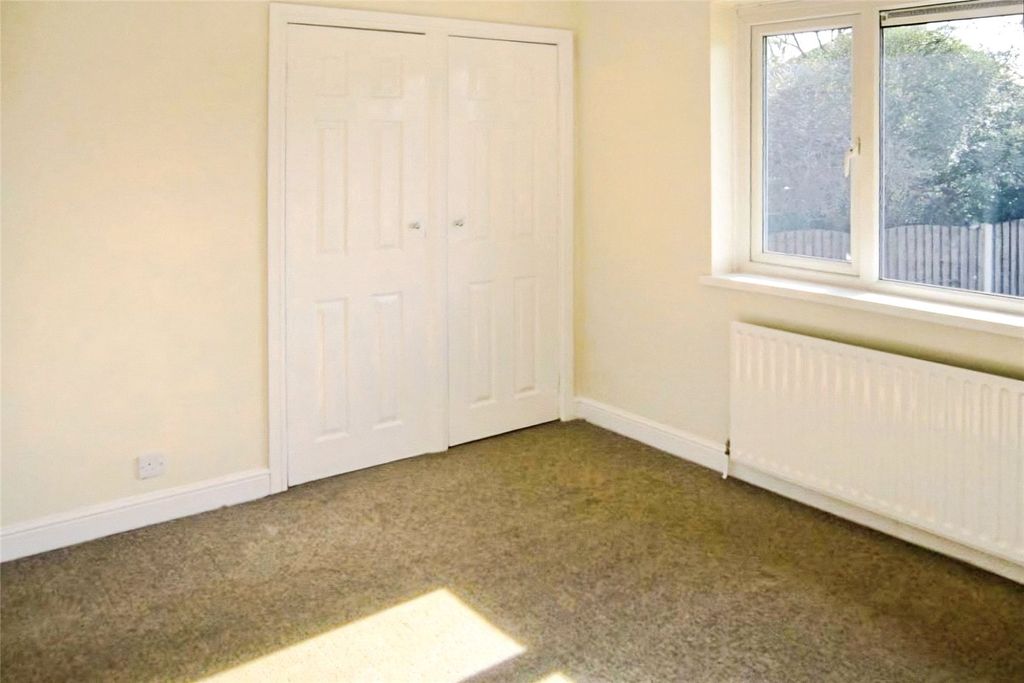 Property photo 3 of 8 Picture No. 12