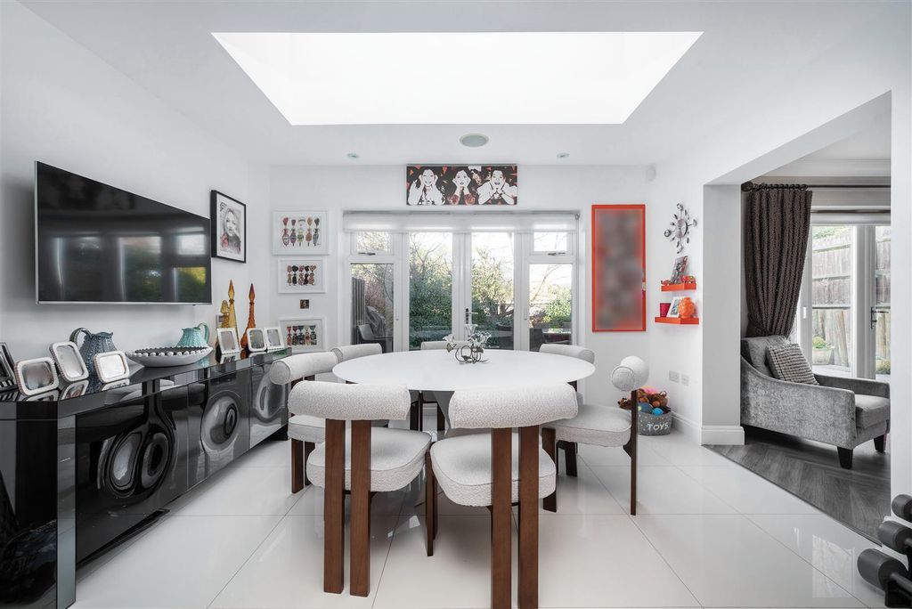 Property photo 3 of 20 P06.Jpg