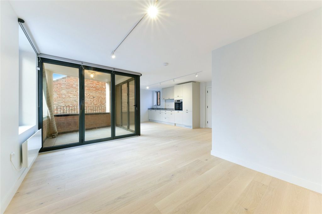 Property photo 1 of 9 Picture No. 02