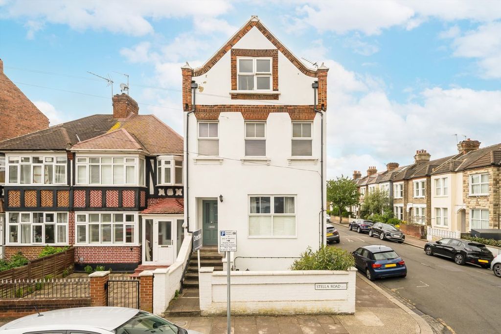 Property photo 1 of 7