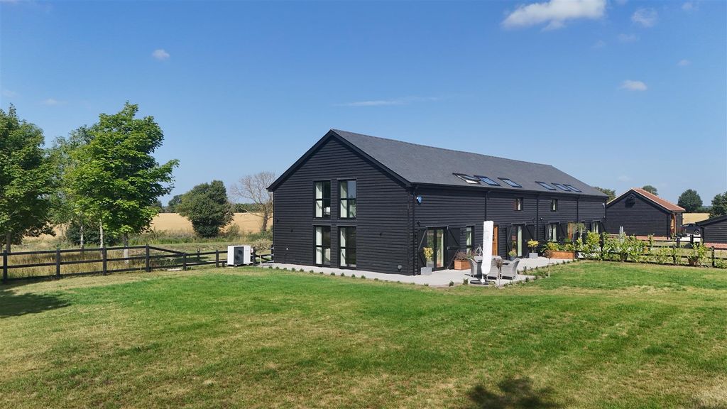 Property photo 1 of 28 Dji_Fly_20250314_154416_0337_1753438173925_Photo.J