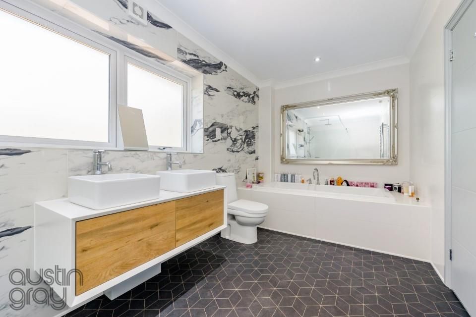Additional image 22 of 5 bed property for saleLewes Road, Haywards Heath RH17