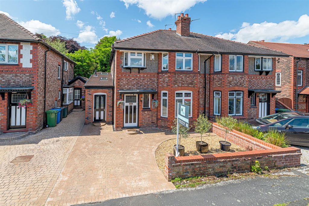 Property photo 1 of 20 Exterior