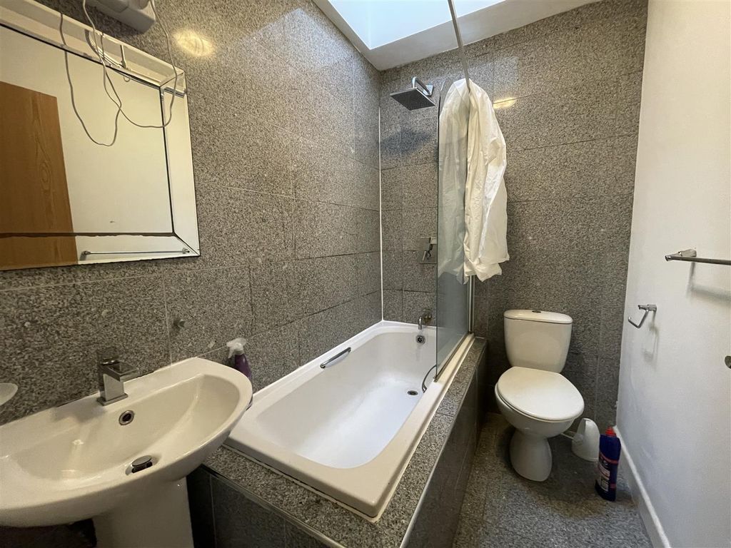 Property photo 3 of 6 Img_4876.Jpg