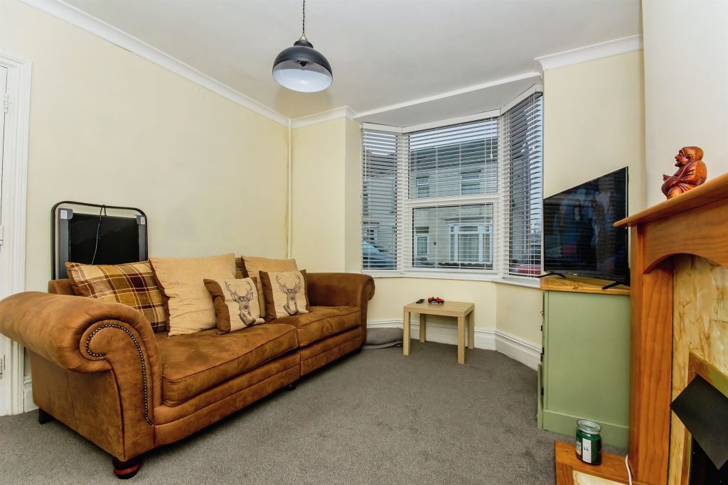 Property photo 3 of 19