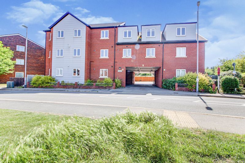 Property photo 1 of 9 Photo 9