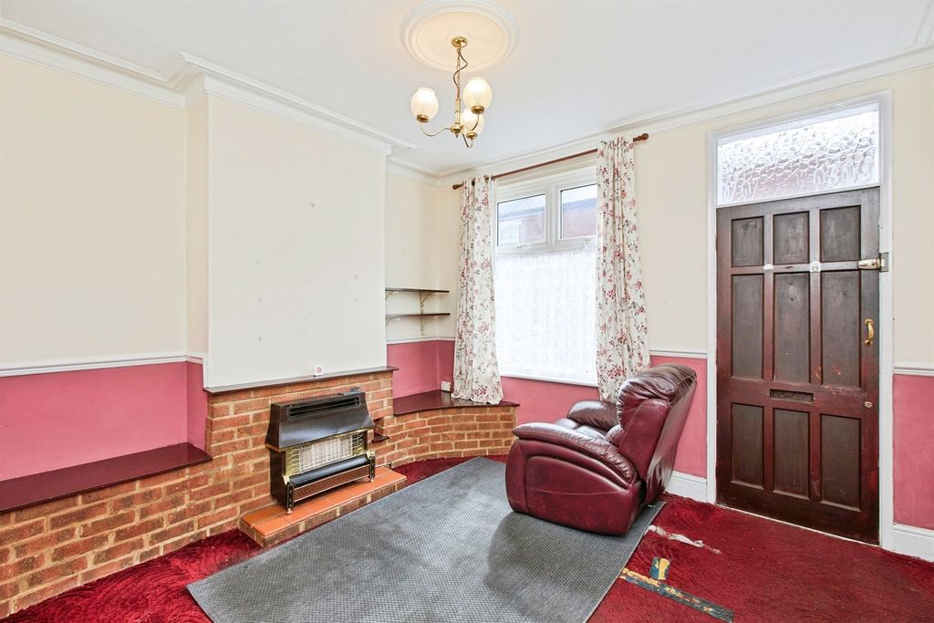 Property photo 2 of 11