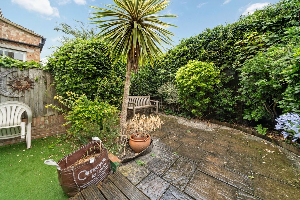 Property photo 2 of 15
