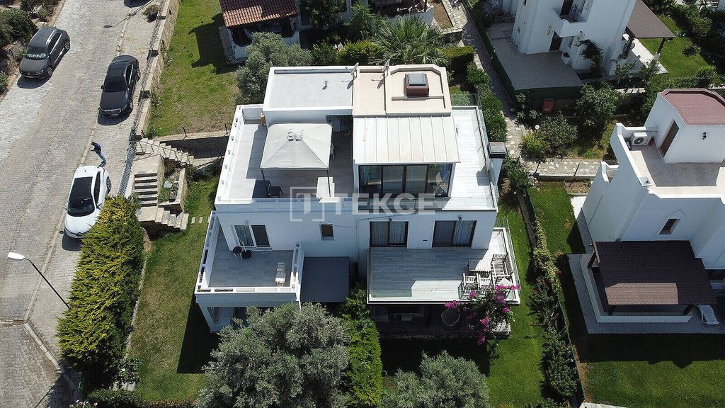 Property photo 3 of 25