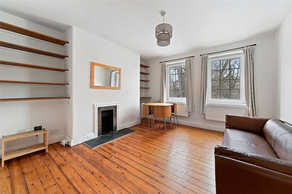 Property photo 1 of 9 Roman Road, E2