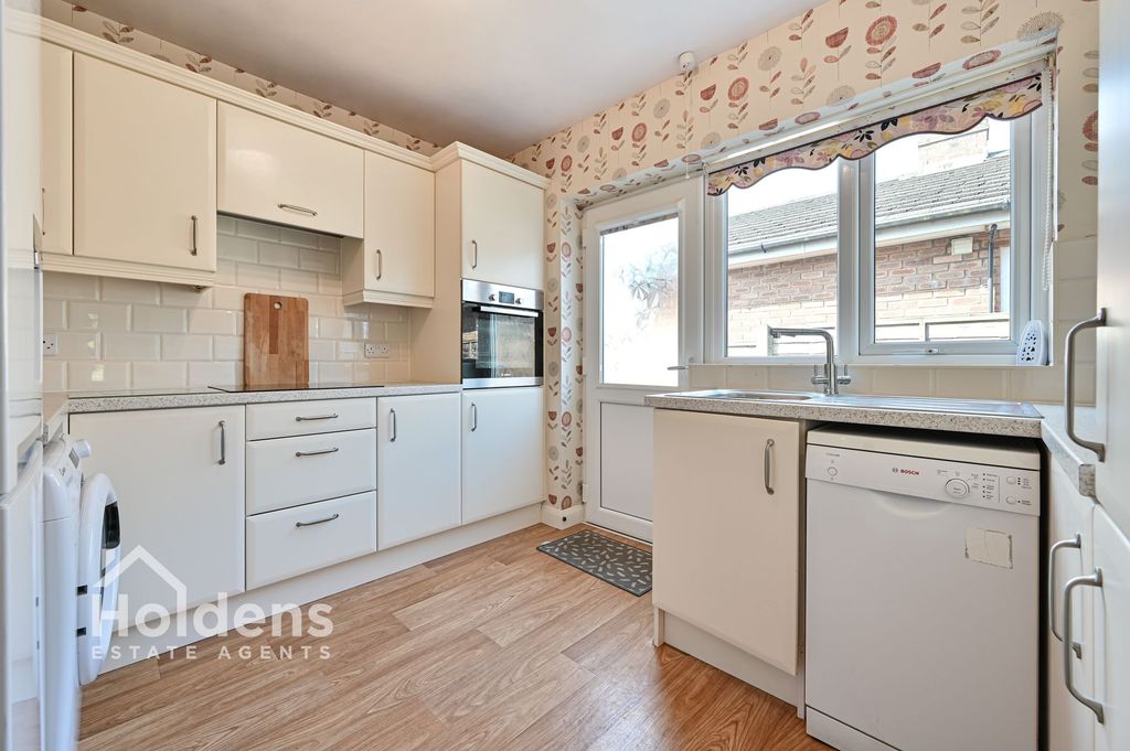 Property photo 2 of 16