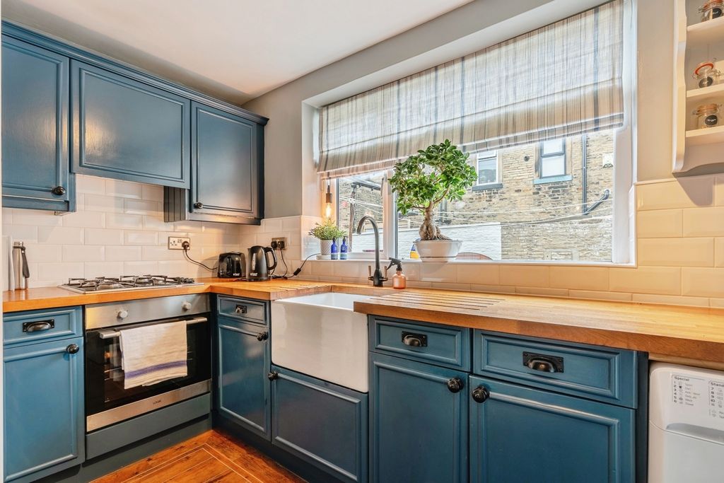 Property photo 3 of 16 Kitchen Diner
