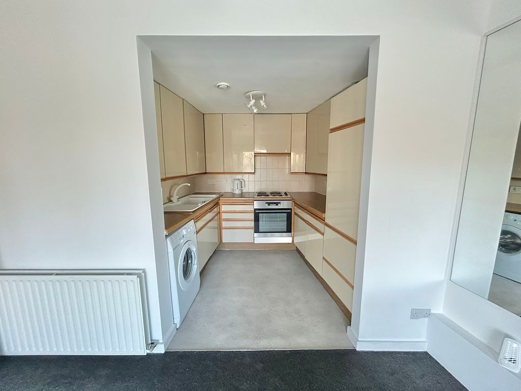 Property photo 3 of 17 Photo 14