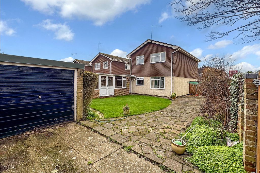 Property photo 2 of 15 Picture No. 16