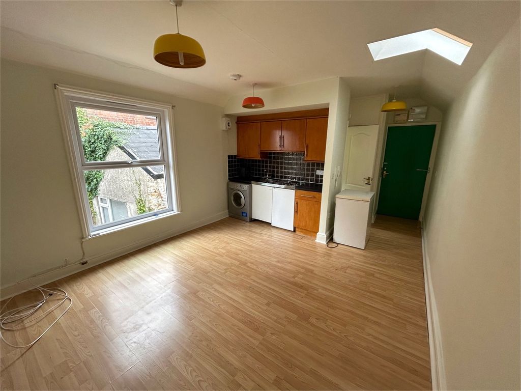 Property photo 1 of 5 Living Room